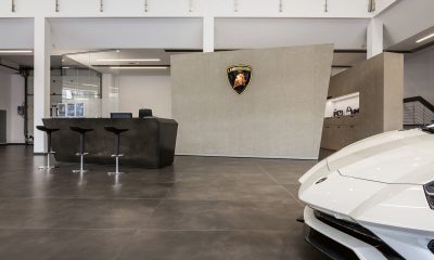 Bari, inaugurato showroom della Lamborghini