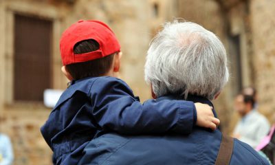 Puglia nonni aiutano le famiglie