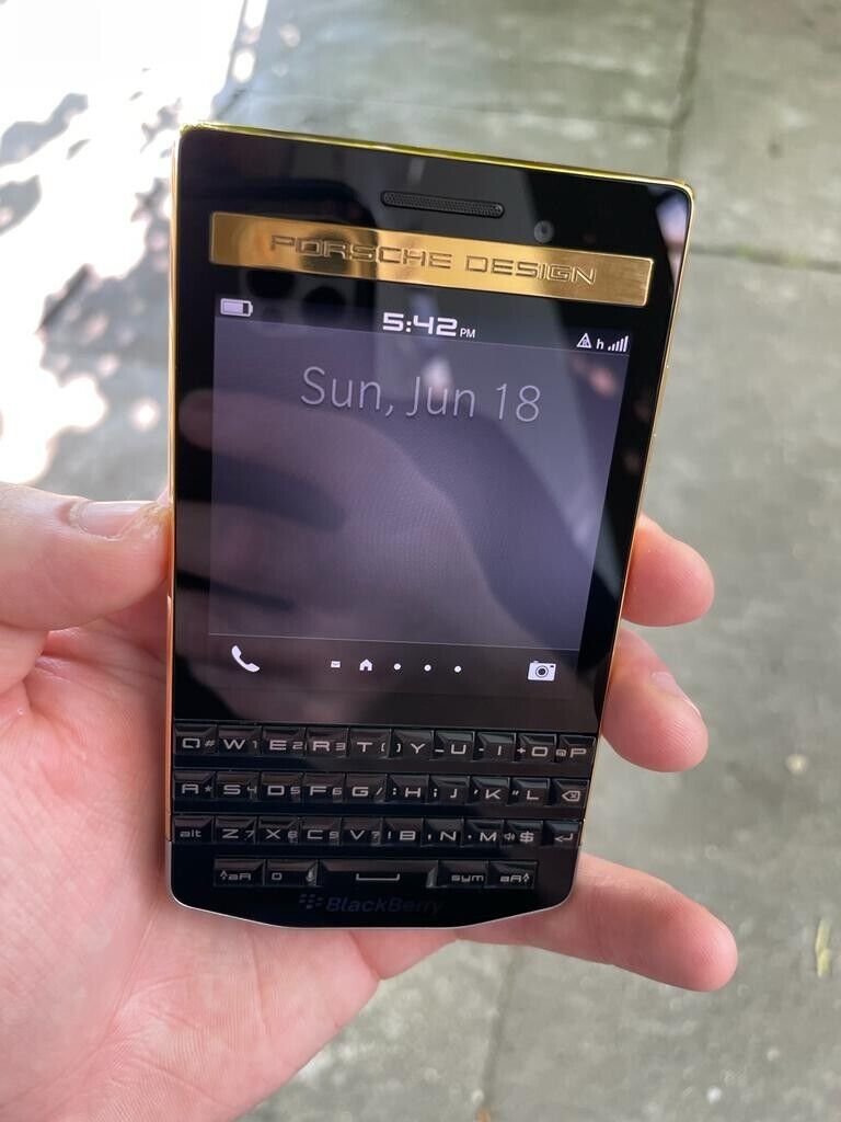 vecchio cellulare blackberry