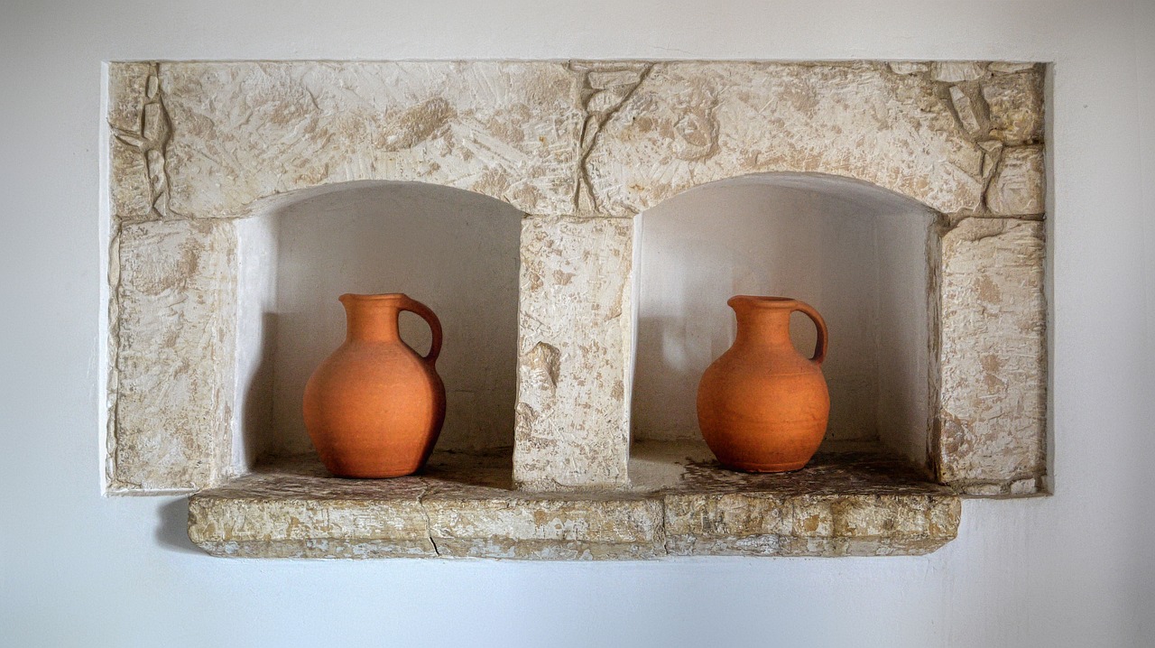 Masseria antica in Puglia, circondata da uliveti e paesaggi rurali, ideale per soggiorni rilassanti.