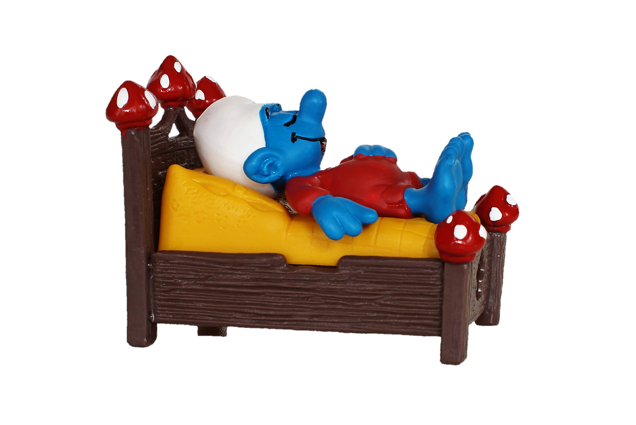 Immagine di frasi divertenti per la buonanotte, con illustrazioni spiritose e colori vivaci.