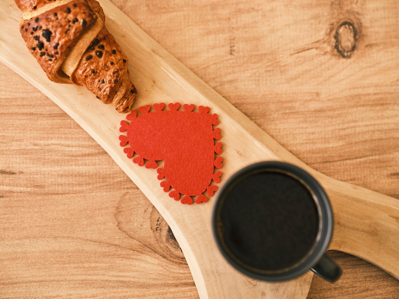 Immagine con frasi dolci e romantiche per augurare un buon giorno all'amore.