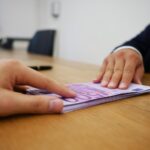 Documento che illustra le cause di revoca dell'assegno di accompagnamento.