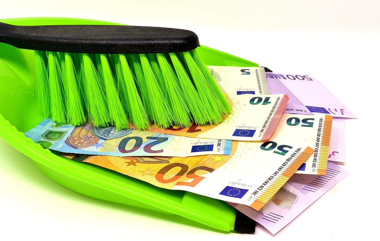 Immagine che illustra un contratto d'affitto con evidenziato l'errore comune sul bonus affitto.