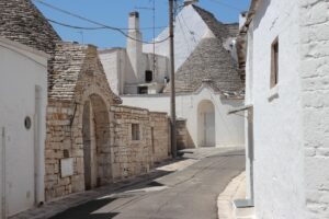 Borgo del Salento con un labirinto di pietra costruito nel 1500