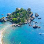 Panorama delle cinque isole minori d'Italia, un angolo di paradiso lontano dal turismo di massa.